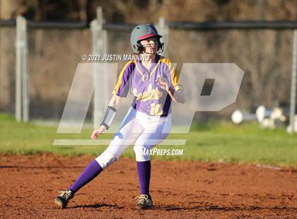 Thumbnail 3 in Mayflower @ Bauxite photogallery.