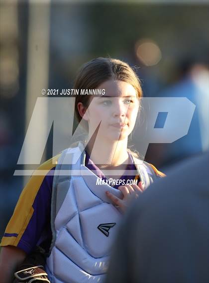 Thumbnail 1 in Mayflower @ Bauxite photogallery.