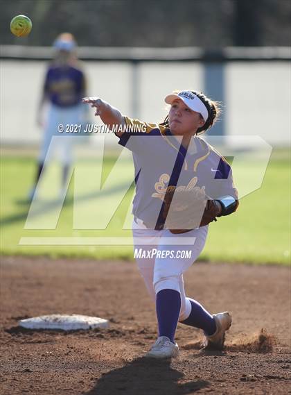 Thumbnail 2 in Mayflower @ Bauxite photogallery.