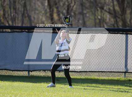 Thumbnail 3 in Mayflower @ Bauxite photogallery.