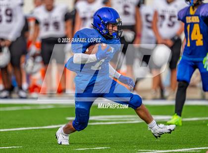Thumbnail 1 in Waller vs. Channelview (Scrimmage) photogallery.
