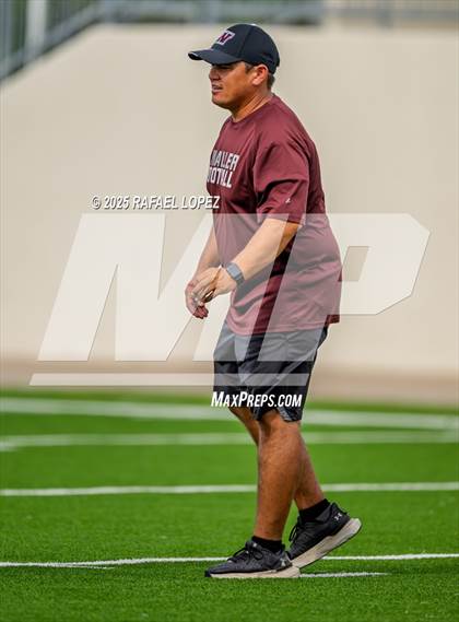 Thumbnail 3 in Waller vs. Channelview (Scrimmage) photogallery.