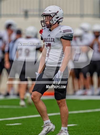 Thumbnail 3 in Waller vs. Channelview (Scrimmage) photogallery.