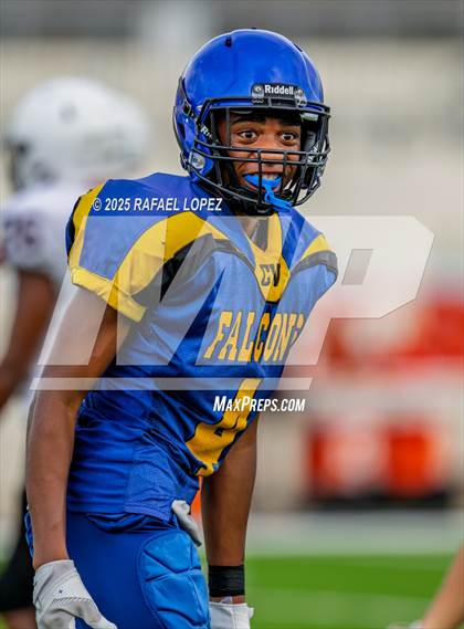 Thumbnail 2 in Waller vs. Channelview (Scrimmage) photogallery.
