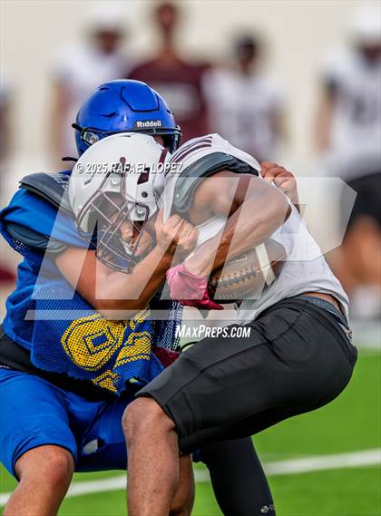 Thumbnail 1 in Waller vs. Channelview (Scrimmage) photogallery.