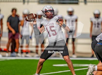 Thumbnail 2 in Waller vs. Channelview (Scrimmage) photogallery.