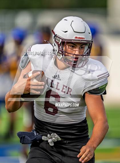 Thumbnail 2 in Waller vs. Channelview (Scrimmage) photogallery.