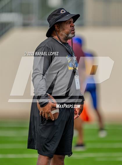 Thumbnail 3 in Waller vs. Channelview (Scrimmage) photogallery.