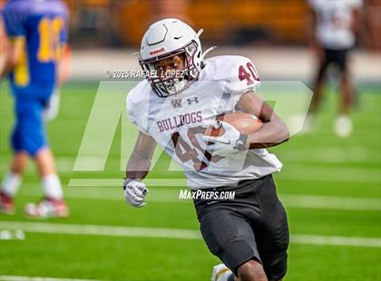 Thumbnail 2 in Waller vs. Channelview (Scrimmage) photogallery.