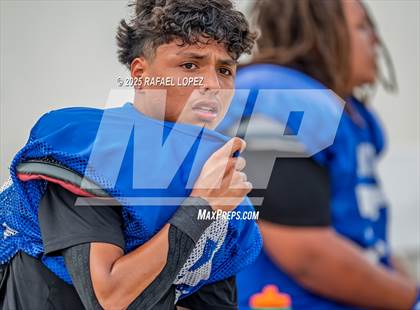 Thumbnail 3 in Waller vs. Channelview (Scrimmage) photogallery.
