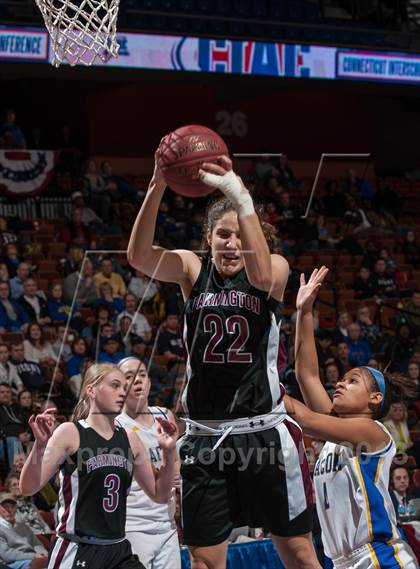 Thumbnail 3 in Bacon Academy vs. Farmington (CIAC Class L Final) photogallery.