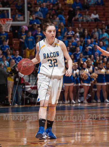 Thumbnail 3 in Bacon Academy vs. Farmington (CIAC Class L Final) photogallery.