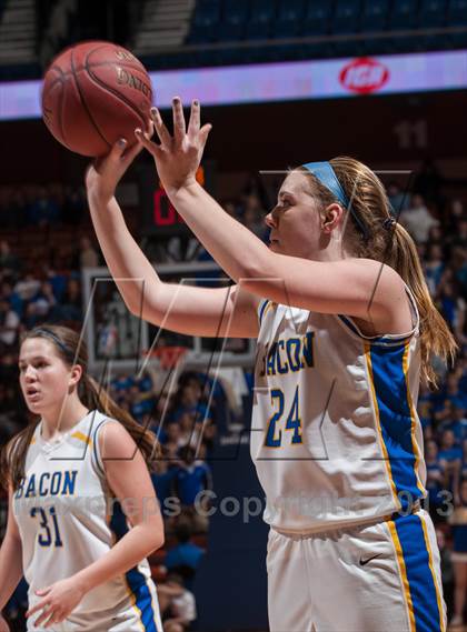 Thumbnail 3 in Bacon Academy vs. Farmington (CIAC Class L Final) photogallery.