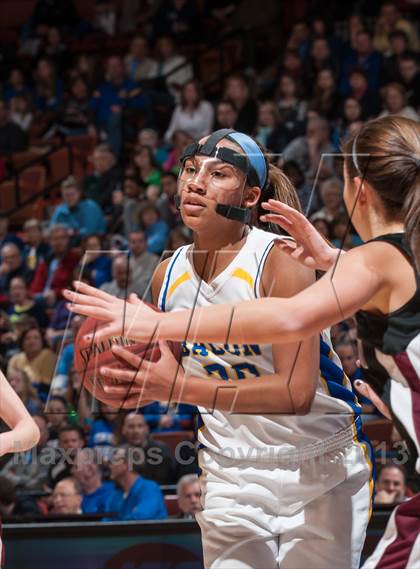 Thumbnail 2 in Bacon Academy vs. Farmington (CIAC Class L Final) photogallery.