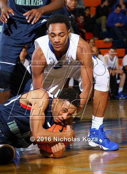 Thumbnail 2 in Overland vs. Bishop Gorman (Tarkanian Classic) photogallery.