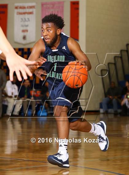 Thumbnail 2 in Overland vs. Bishop Gorman (Tarkanian Classic) photogallery.