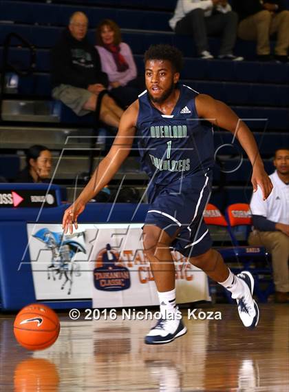 Thumbnail 2 in Overland vs. Bishop Gorman (Tarkanian Classic) photogallery.