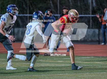 Thumbnail 3 in Roosevelt vs. Pearl City (HHSAA Division 2 Round 1) photogallery.