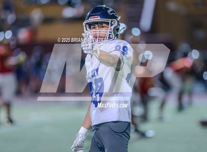 Thumbnail 3 in Roosevelt vs. Pearl City (HHSAA Division 2 Round 1) photogallery.