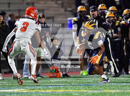 Thumbnail 1 in Lakes @ Bellevue (WIAA 3A Quarterfinals) photogallery.