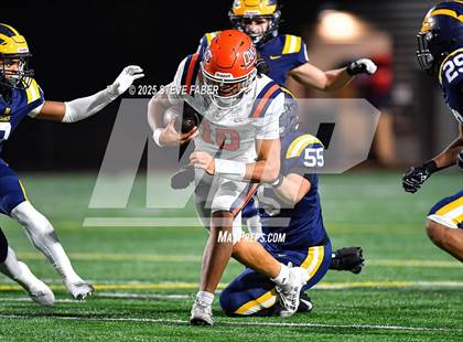 Thumbnail 2 in Lakes @ Bellevue (WIAA 3A Quarterfinals) photogallery.