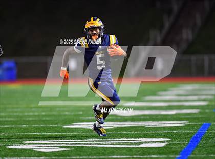 Thumbnail 2 in Lakes @ Bellevue (WIAA 3A Quarterfinals) photogallery.