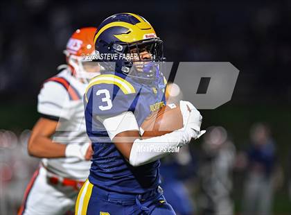 Thumbnail 2 in Lakes @ Bellevue (WIAA 3A Quarterfinals) photogallery.