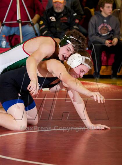 Thumbnail 1 in Jamesville-DeWitt/Christian Brothers Acadamy vs. Fulton Heights photogallery.