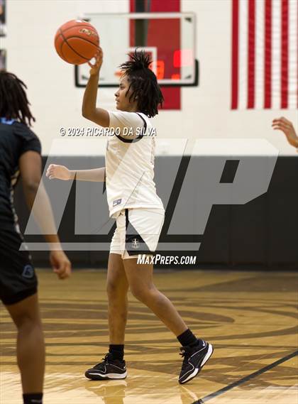 Thumbnail 3 in Jordan vs Paetow photogallery.