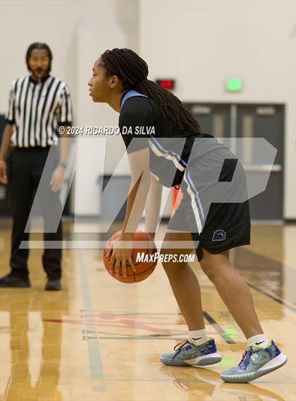 Thumbnail 2 in Jordan vs Paetow photogallery.