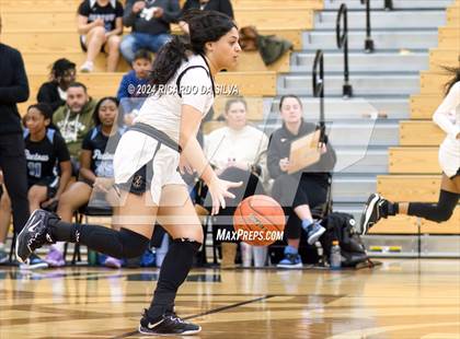Thumbnail 3 in Jordan vs Paetow photogallery.