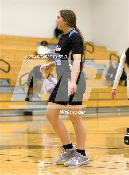 Thumbnail 3 in Jordan vs Paetow photogallery.
