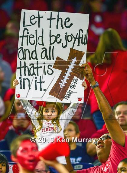 Thumbnail 1 in Katy vs Manvel (UIL 6A Quarterfinal) photogallery.