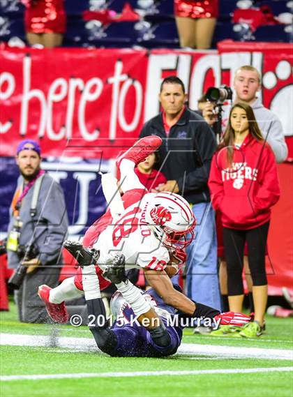 Thumbnail 3 in Katy vs Manvel (UIL 6A Quarterfinal) photogallery.