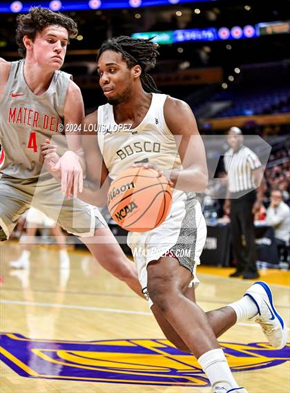 Thumbnail 3 in St. John Bosco vs. Mater Dei (Coastal Catholic Classic) photogallery.