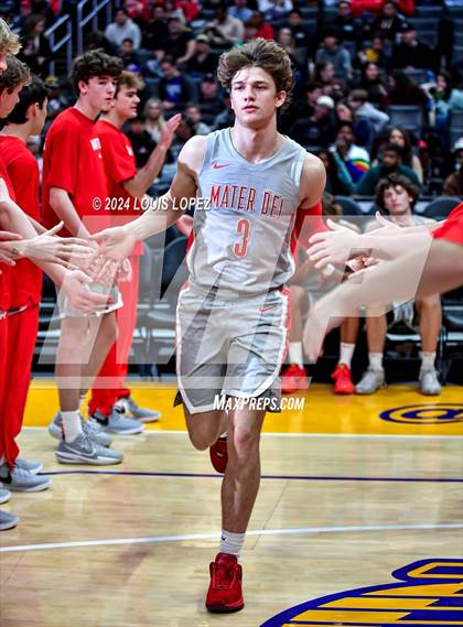 Thumbnail 2 in St. John Bosco vs. Mater Dei (Coastal Catholic Classic) photogallery.