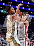 Photo from the gallery "St. John Bosco vs. Mater Dei (Coastal Catholic Classic)"