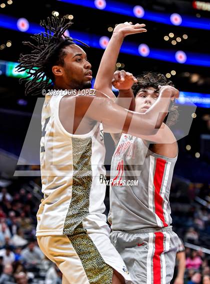 Thumbnail 2 in St. John Bosco vs. Mater Dei (Coastal Catholic Classic) photogallery.