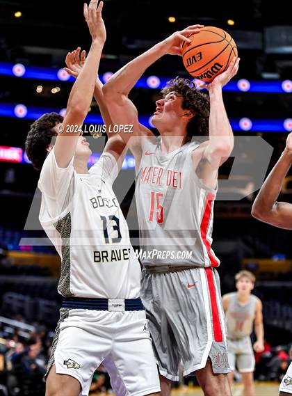 Thumbnail 1 in St. John Bosco vs. Mater Dei (Coastal Catholic Classic) photogallery.
