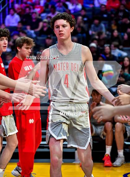 Thumbnail 3 in St. John Bosco vs. Mater Dei (Coastal Catholic Classic) photogallery.
