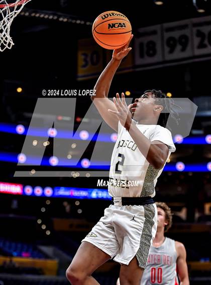 Thumbnail 2 in St. John Bosco vs. Mater Dei (Coastal Catholic Classic) photogallery.