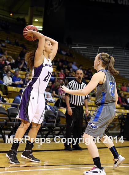 Thumbnail 1 in Mesa Ridge vs. Broomfield (CHSAA 4A Final) photogallery.