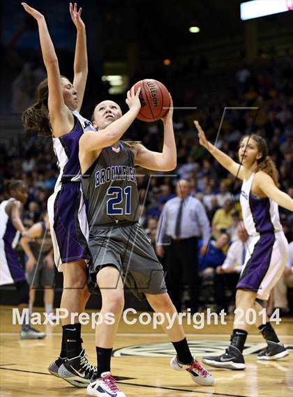 Thumbnail 1 in Mesa Ridge vs. Broomfield (CHSAA 4A Final) photogallery.