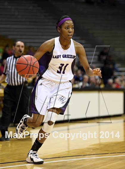 Thumbnail 2 in Mesa Ridge vs. Broomfield (CHSAA 4A Final) photogallery.