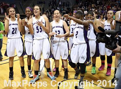 Thumbnail 2 in Mesa Ridge vs. Broomfield (CHSAA 4A Final) photogallery.