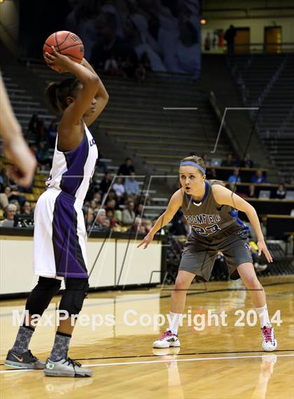 Thumbnail 1 in Mesa Ridge vs. Broomfield (CHSAA 4A Final) photogallery.