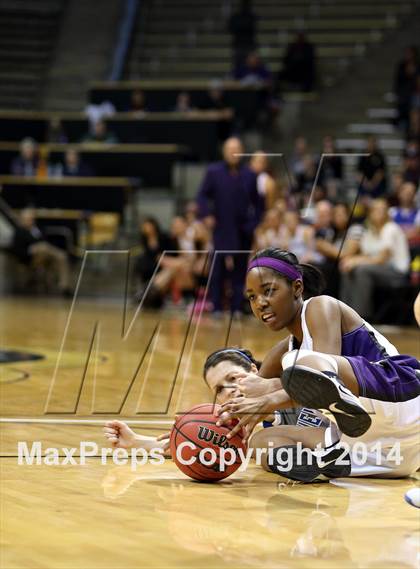 Thumbnail 3 in Mesa Ridge vs. Broomfield (CHSAA 4A Final) photogallery.