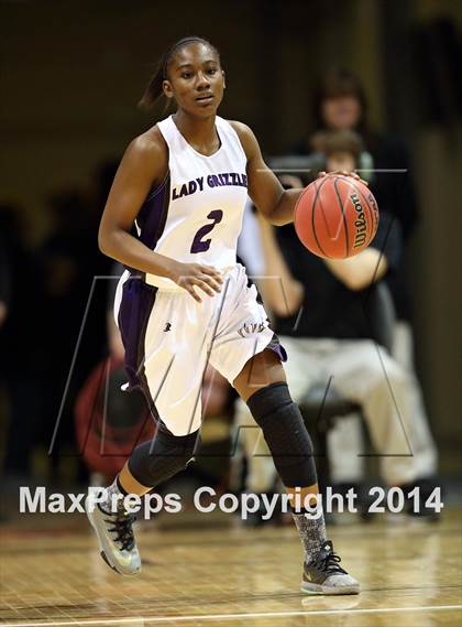 Thumbnail 2 in Mesa Ridge vs. Broomfield (CHSAA 4A Final) photogallery.