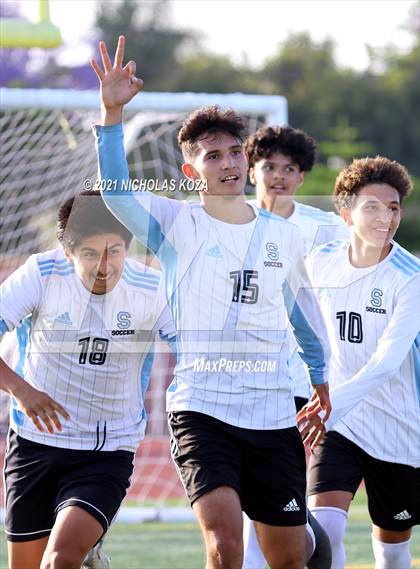 Thumbnail 1 in Salesian vs. Lynwood (CIF SS D3 Playoffs) photogallery.