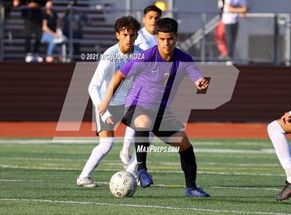 Thumbnail 2 in Salesian vs. Lynwood (CIF SS D3 Playoffs) photogallery.
